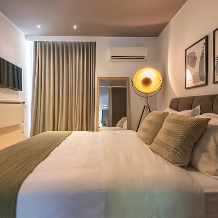 Phaedrus Living: Luxury Flat Vouliagmeni Apartman Athén Kültér fotó