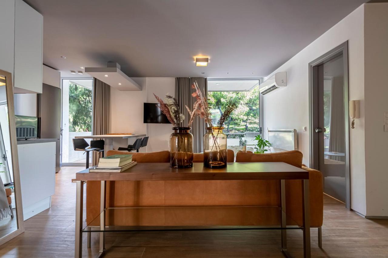 Phaedrus Living: Luxury Flat Vouliagmeni Apartman Athén Kültér fotó